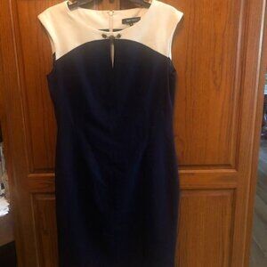 Ellen Tracy Navy Blue and ivory colored fitted dress size 8
